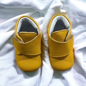 TODDLER, Softy, Baby Shoes, Yellow Color, size : 5   NEW Genuine Leather